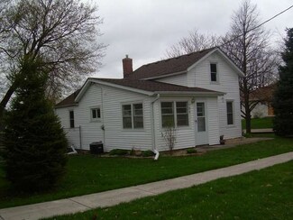 702 Willow St, Maple Park, IL 60151