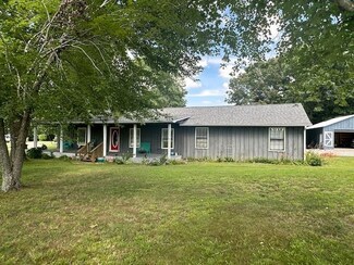 585 Gb Plunk Rd, Adamsville, TN 38310