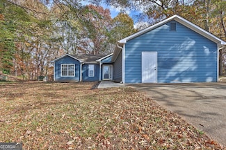 5421 Hunnington Mill Dr, Flowery Branch, GA 30542