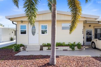 764 N Green Cir, Venice, FL 34285