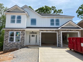 100 Double Crest Dr, Taylors, SC 29687