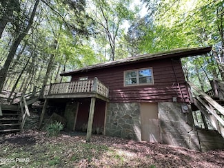 77 Deerfoot Rd, Lake Ariel, PA 18436