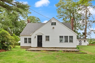 39 Faye Ave, Middleboro, MA 02346