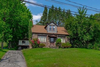 530 Old Highway Rd, Dallas, PA 18612