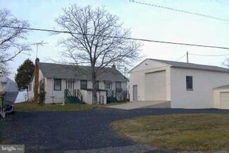 13499 S View Rd, Newburg, MD 20664