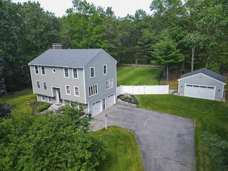 12 Fields Farm Rd, MerriMacK, NH 03054