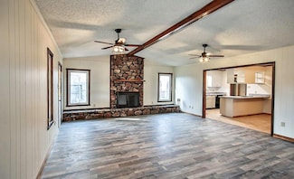 1016 Roselawn Cir, West Memphis, AR 72301