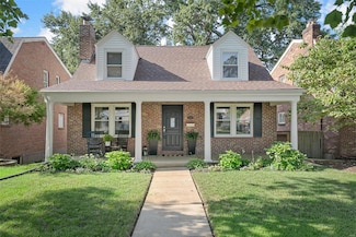 7714 Saint Albans Ave, Saint Louis, MO 63117