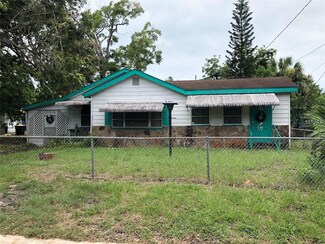 1044 N Madison Ave, Clearwater, FL 33755