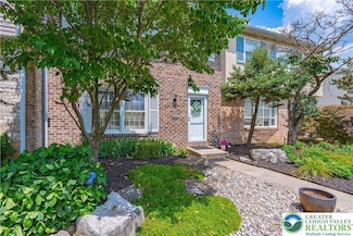 4531 N Hedgerow Dr, Allentown, PA 18103