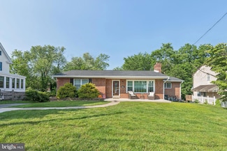321 Olympic Ave, Havertown, PA 19083