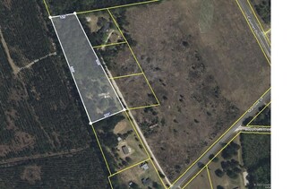 1202 Marlowe Dr, Manning, SC 29102