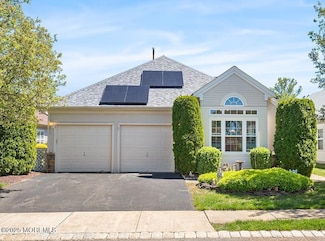 87 Halsted Dr, Manchester Township, NJ 08759