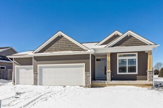 2006 Ash Tree Dr, Winterset, IA 50273