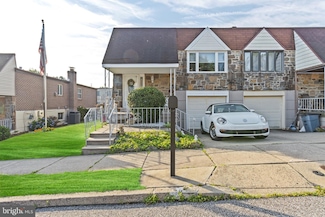 15155 Ina Dr, Philadelphia, PA 19116