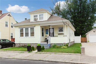 193 Oakdale Ave, Pawtucket, RI 02860