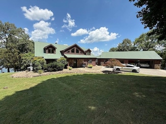 2114 Bridge View Dr, Dandridge, TN 37725