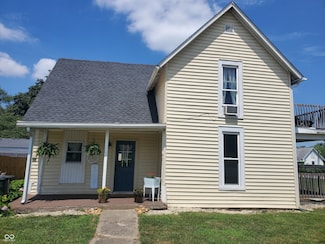702 W Cross St, Brownstown, IN 47220