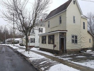 409 W Everett St, Falconer, NY 14733
