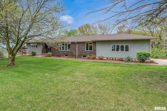 9211 88th St W, Taylor Ridge, IL 61284