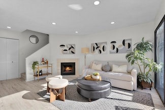 803 E Victoria St Unit 121, Carson, CA 90746
