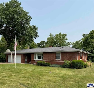 751 E 4th St, Clinton, IN 47842