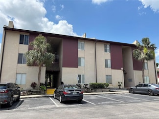 3814 N Lake Dr Unit 65, Tampa, FL 33614