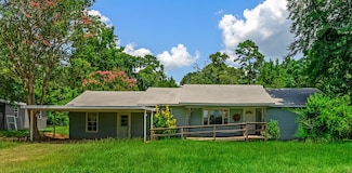 9008 Hosston Vivian Rd, Vivian, LA 71082