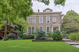 333 Linden Ave, Oak Park, IL 60302