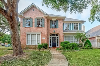 7130 Glenwood Dr, Sugar Land, TX 77479