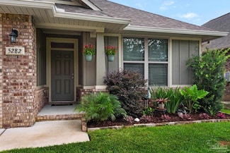 5282 Parkside Dr, Milton, FL 32571