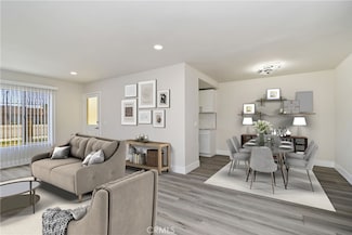 622 S Santa fe St Unit 6, Hemet, CA 92543