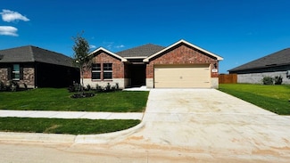 408 Marsh St, Cleburne, TX 76033