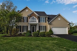 4692 Brentwood Dr, Buffalo, NY 14221