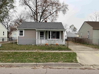 2069 E Parkwood Ave, Burton, MI 48529