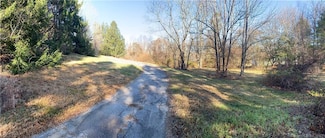 59 Long Society Rd, Preston, CT 06365