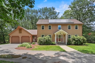 9 Perry Rd, Lancaster, MA 01523