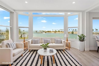 174 Golden Gate Point Unit 21, Sarasota, FL 34236