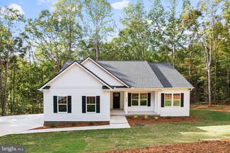 15318 Red Oak Ln, Mineral, VA 23117