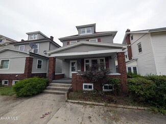 2631 Oak Ave, Altoona, PA 16601