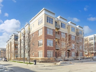 100 Water St Unit 204, Des Moines, IA 50309