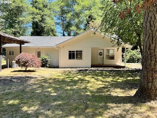 82461 Maple Rd, Seaside, OR 97138