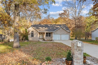 6450 Timber Lane Dr, Mascoutah, IL 62258
