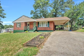 5141 Youngwood Dr NW, Roanoke, VA 24017