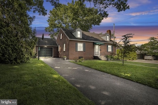 930 Nelson St, Chambersburg, PA 17201