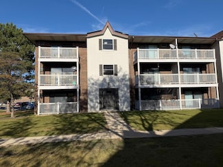 157 Gregory St Unit 14, Aurora, IL 60504