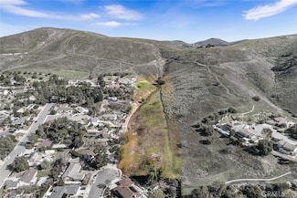 1 Bascom Ct, Thousand Oaks, CA 91362