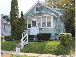 132 Briggs St, Syracuse, NY 13208