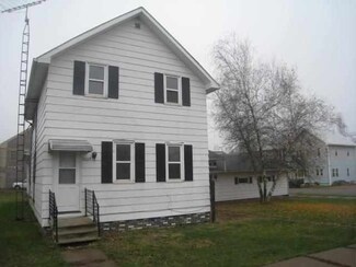 202 N 2nd Ave, Stratford, WI 54484