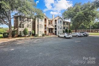 6203 Rosecroft Dr, Charlotte, NC 28215